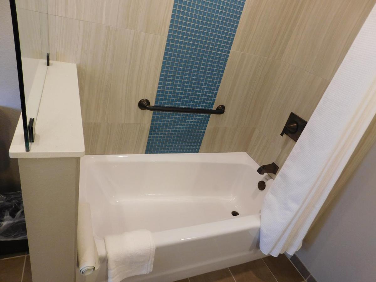 Wave Street Inn Monterey Zewnętrze zdjęcie